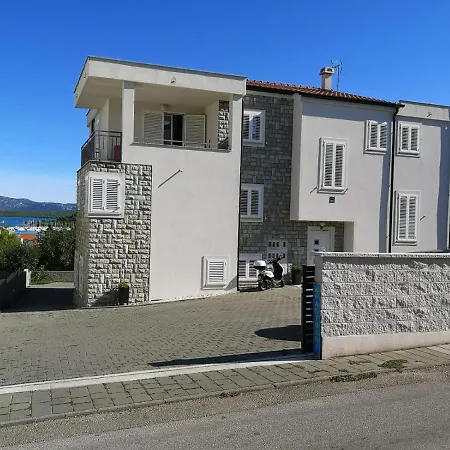 Villatea Δωμάτια σε οικογενειακή κατοικία Μούρτερ
